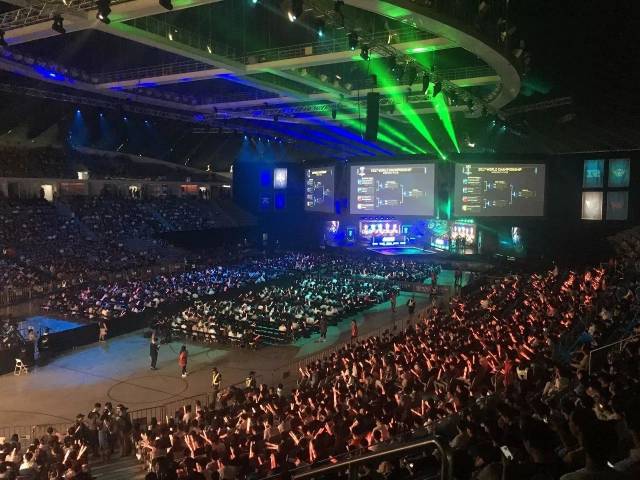 平的比赛体 平的比赛体