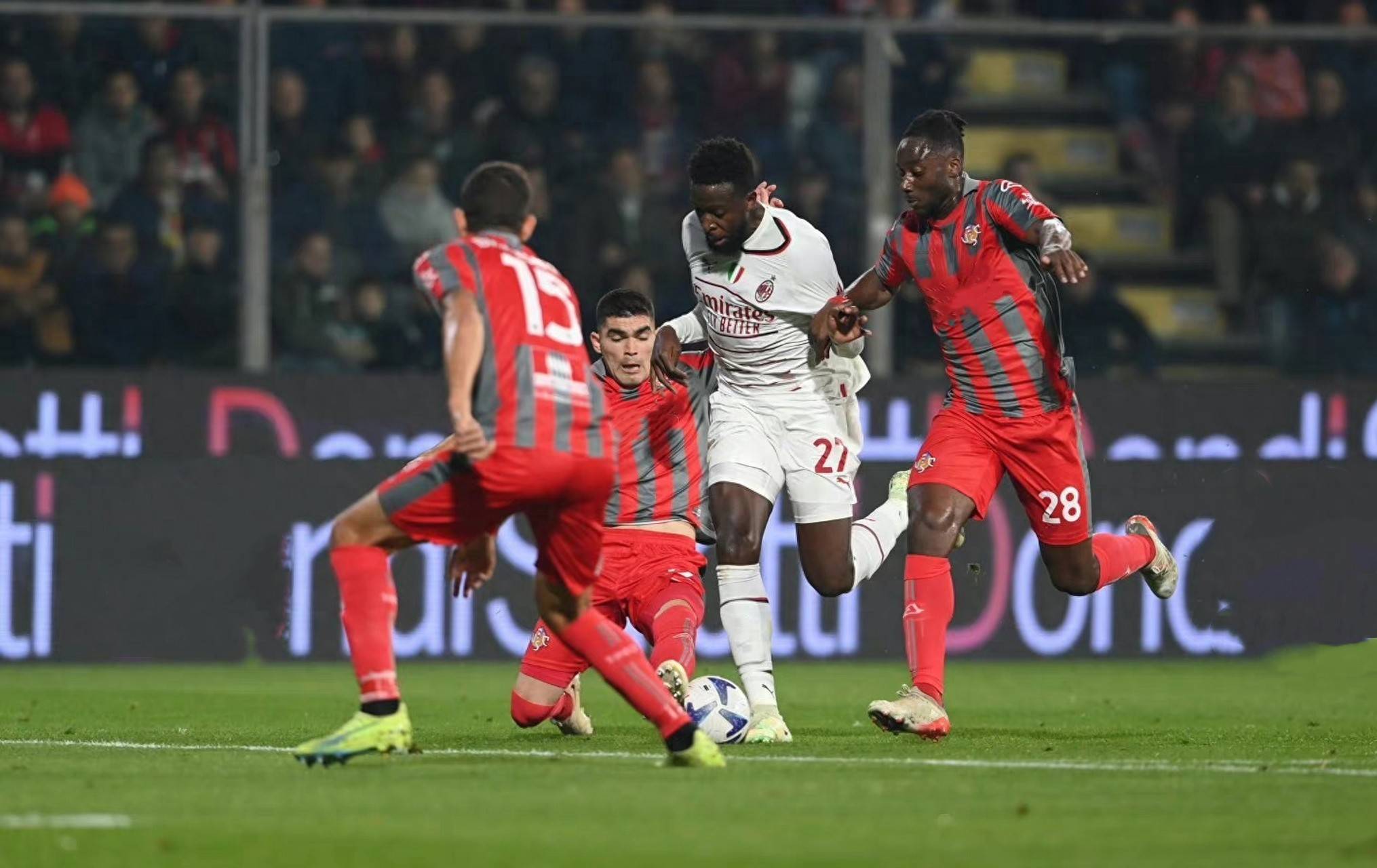 内线则由稳 内线则由稳