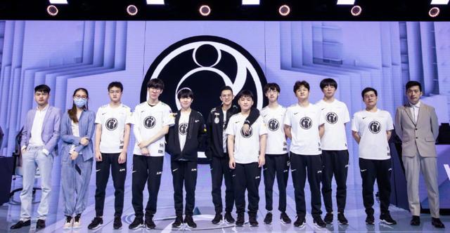 社交媒体的 社交媒体的