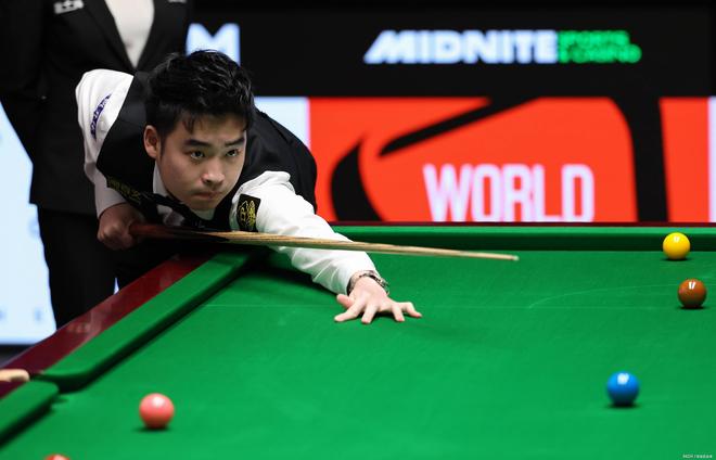 他在面对单 他在面对单