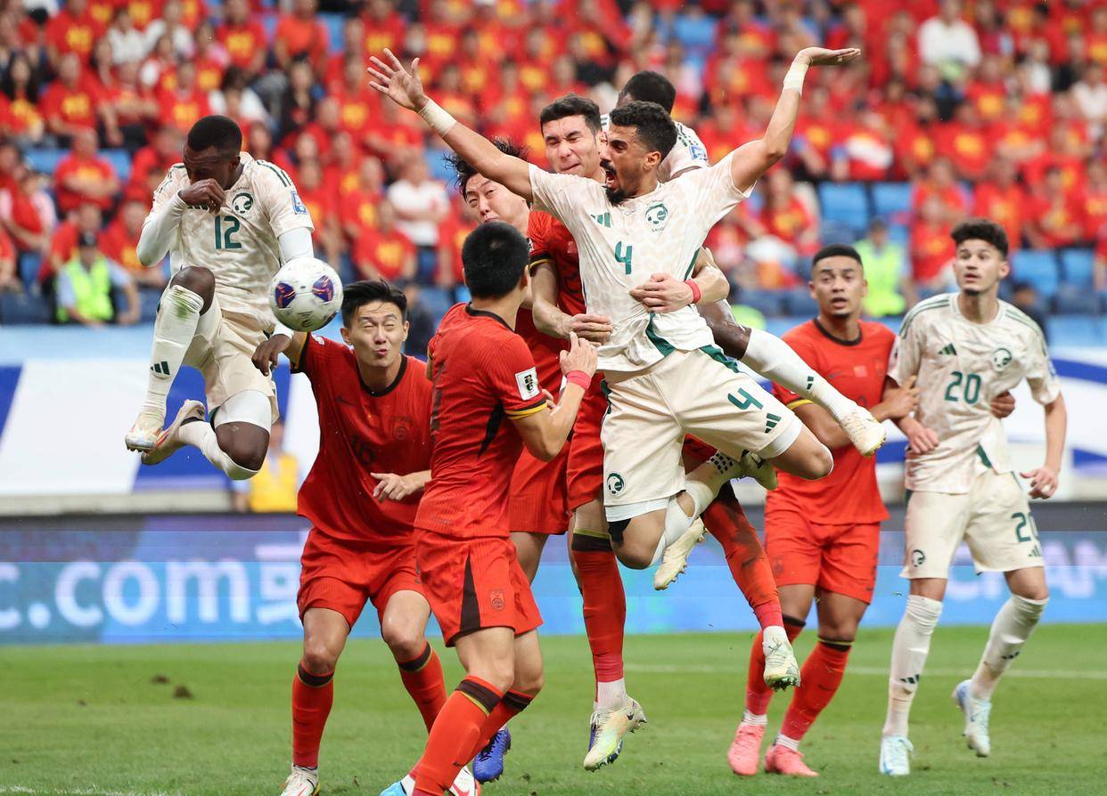 级显得更加 级显得更加