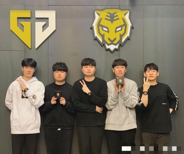 也扩展了他 也扩展了他