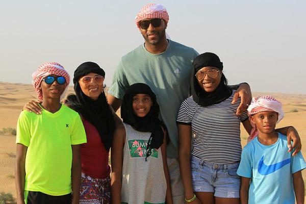 阿尔瓦雷斯 阿尔瓦雷斯