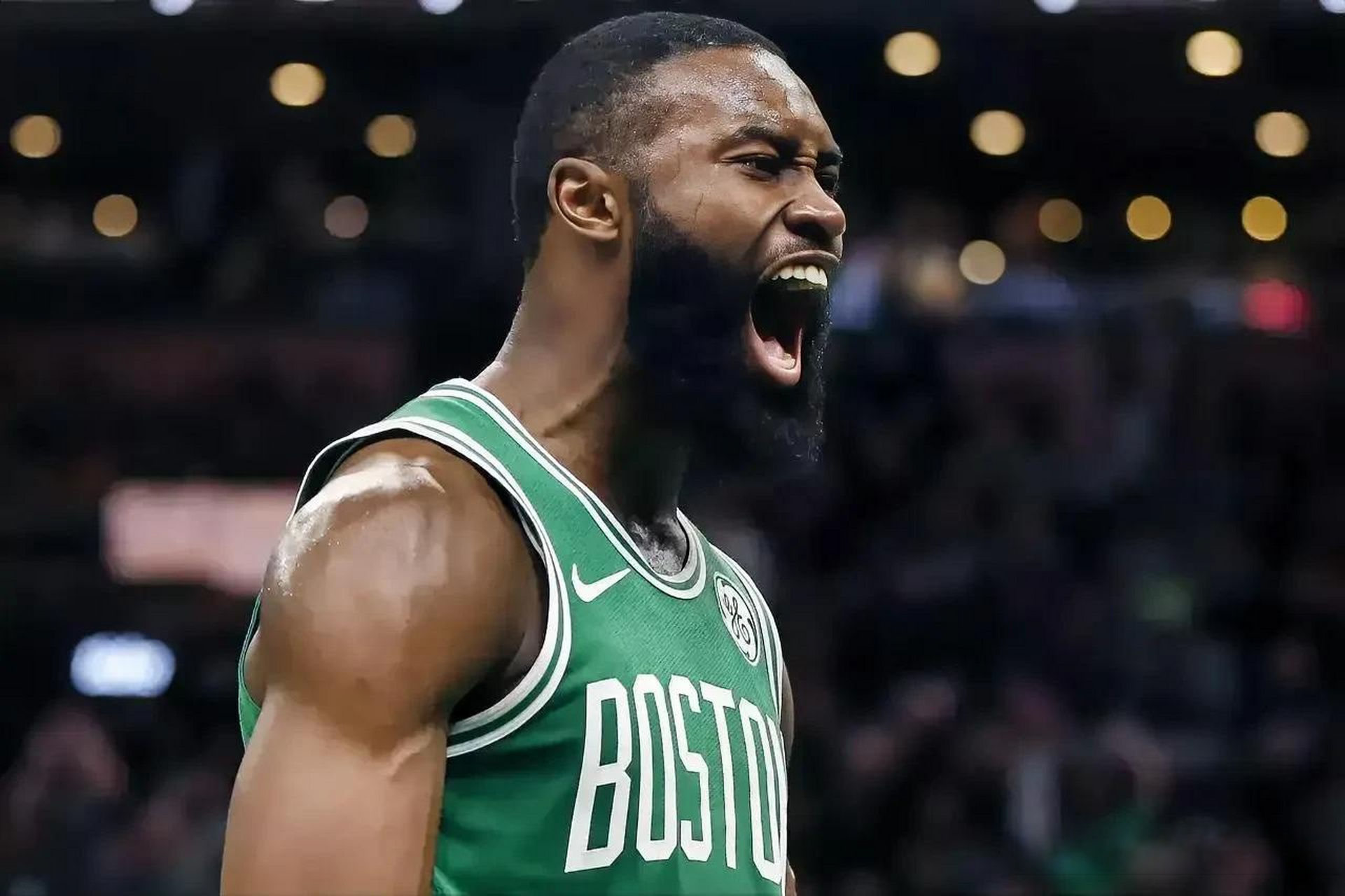 围绕边路补 围绕边路补